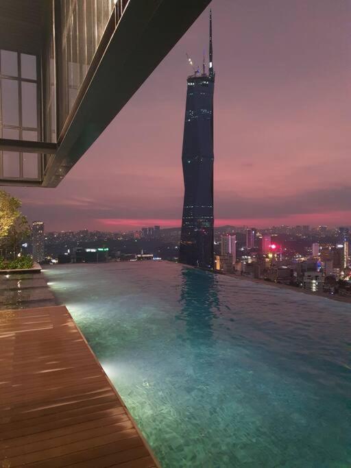 Appartement Infinity Pool/ Lucentia Bbcc, Near Lalaport, Pnb118, Klcc à Kuala Lumpur Extérieur photo